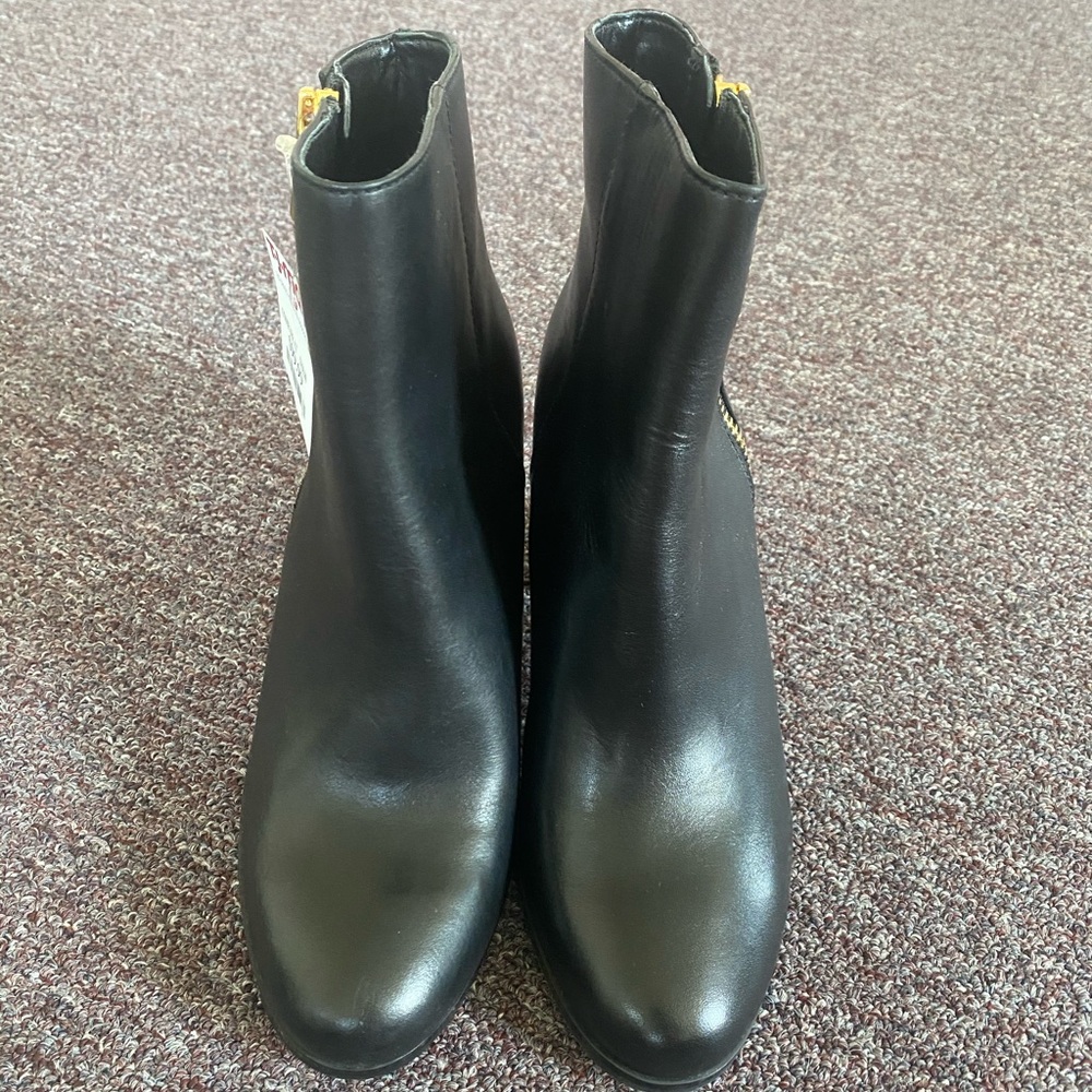 Micheal Kors black booties